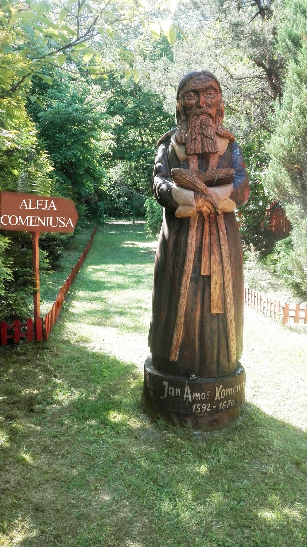 aleja comeniusa